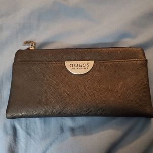 BNWOT Guess Wallet